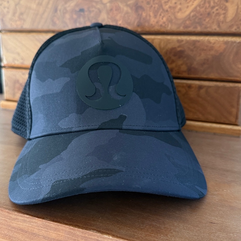 lululemon athletica Black Camo Hat - Picture 6 of 6